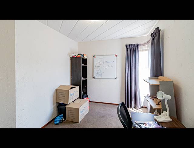 2 BEDROOM APARTMENT FOR SALE IN GLENVISTA